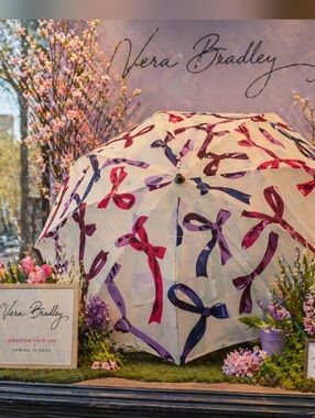 Vera Bradley Rows Of Bows Umbrella NWT
